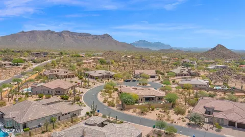 View/Area - 8925 E Rosedale Cir, Mesa, AZ 85207 photo 2 of 5