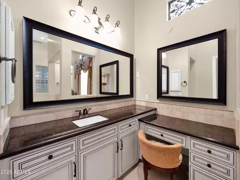 Bath - 8925 E Rosedale Cir, Mesa, AZ 85207 photo 6 of 11