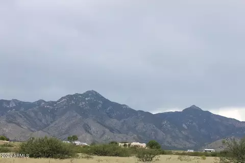 206 S Coatimundi Ct #15, Hereford, AZ 85615