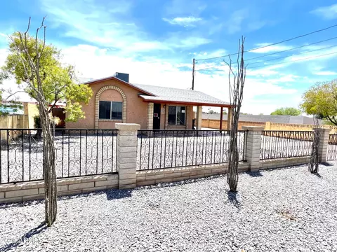 Exterior - 2235 E Victory Dr, Tempe, AZ 85288 photo 2 of 2