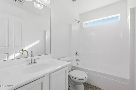 Bath - 1166 E Stottler Dr, Gilbert, AZ 85296 photo 1 of 5