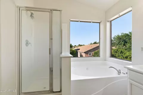 Bath - 1166 E Stottler Dr, Gilbert, AZ 85296 photo 3 of 5