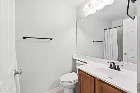 Bath - 1555 Elgin St, Gilbert, AZ 85295 photo 4 of 5