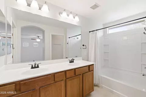 Bath - 1555 Elgin St, Gilbert, AZ 85295 photo 1 of 5