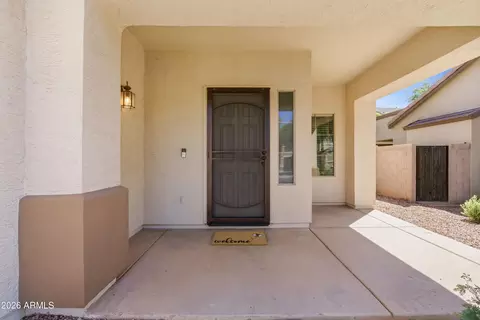 Exterior - 1555 Elgin St, Gilbert, AZ 85295 photo 4 of 16