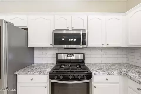 Kitchen - 1555 Elgin St, Gilbert, AZ 85295 photo 5 of 5