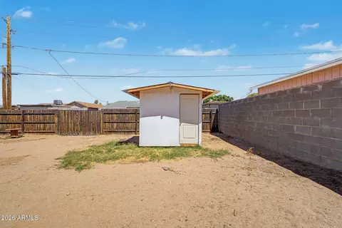 Exterior - 8702 Edgewood Ave, Mesa, AZ 85208 photo 4 of 10