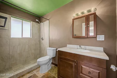 Bath - 8702 Edgewood Ave, Mesa, AZ 85208 photo 1 of 2