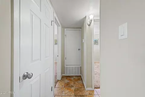 Entry Way - 8702 Edgewood Ave, Mesa, AZ 85208 photo 1 of 1