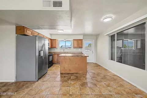 Kitchen - 8702 Edgewood Ave, Mesa, AZ 85208 photo 1 of 5
