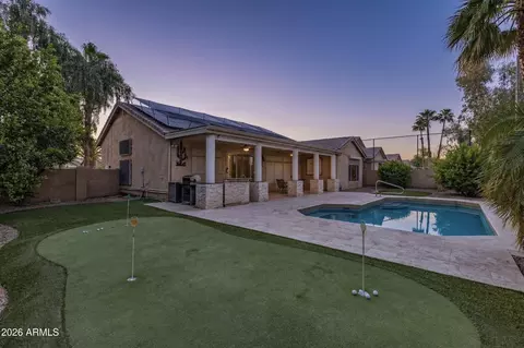 1038 S Palomino Creek Dr, Gilbert, AZ 85296