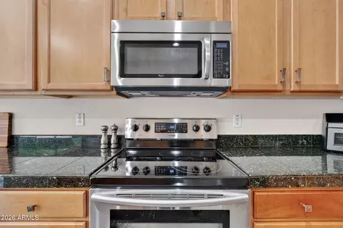 Kitchen - 7445 Eagle Crest Dr #1004, Mesa, AZ 85207 photo 5 of 6
