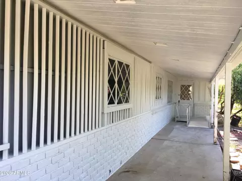 Exterior - 323 E Rose Ln, Phoenix, AZ 85012 photo 10 of 10