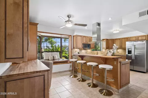 Kitchen - 2038 E Solano Dr, Phoenix, AZ 85016 photo 2 of 5