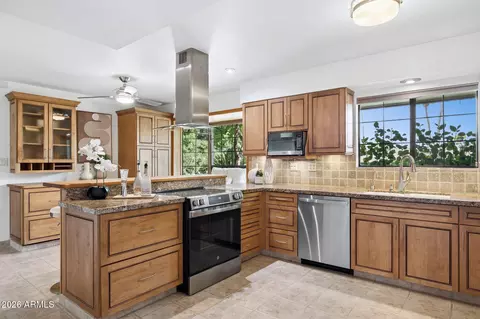 Kitchen - 2038 E Solano Dr, Phoenix, AZ 85016 photo 1 of 5