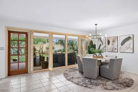 Dining - 2038 E Solano Dr, Phoenix, AZ 85016 photo 1 of 3