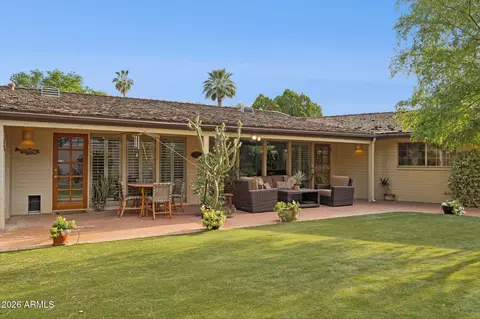 Exterior - 2038 E Solano Dr, Phoenix, AZ 85016 photo 8 of 10