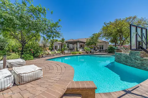 Exterior - 2816 E Clark Dr, Gilbert, AZ 85297 photo 11 of 13