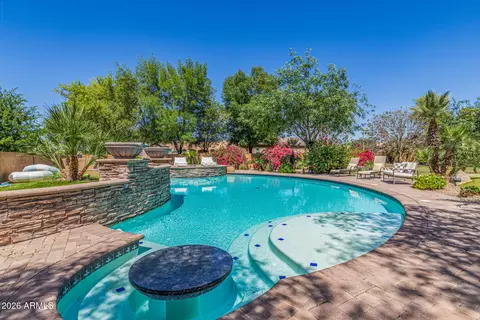 Exterior - 2816 E Clark Dr, Gilbert, AZ 85297 photo 8 of 13