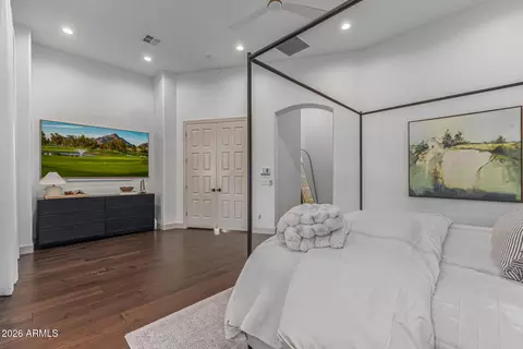 Bedroom - 2816 E Clark Dr, Gilbert, AZ 85297 photo 2 of 10