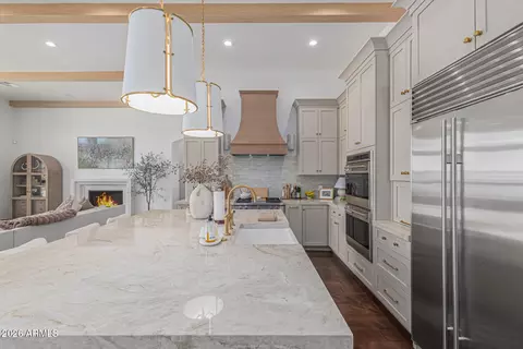 Kitchen - 2816 E Clark Dr, Gilbert, AZ 85297 photo 7 of 8