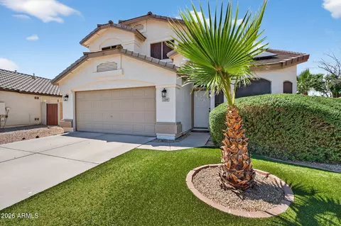 Exterior - 2208 S Peppertree Ct, Gilbert, AZ 85295 photo 4 of 13