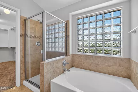 Bath - 2208 S Peppertree Ct, Gilbert, AZ 85295 photo 3 of 7