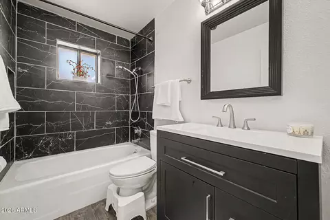 Bath - 755 N 63rd Pl, Mesa, AZ 85205 photo 2 of 2