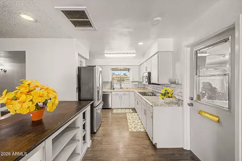 Kitchen - 755 N 63rd Pl, Mesa, AZ 85205 photo 1 of 3