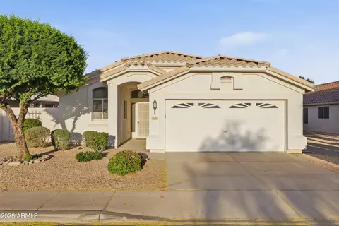 17985 N Coyote Lakes Pkwy, Surprise, AZ 85378