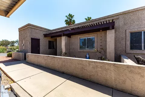 2101 W Pontiac Dr, Phoenix, AZ 85027