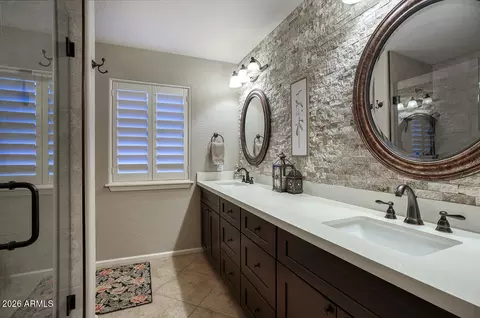 Bath - 4080 E Laurel Ave, Gilbert, AZ 85234 photo 4 of 4