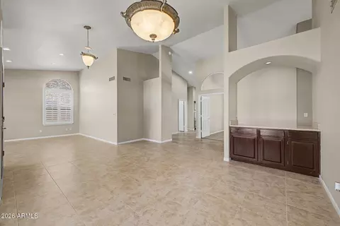 Living - 1043 W Iris Dr, Gilbert, AZ 85233 photo 1 of 5