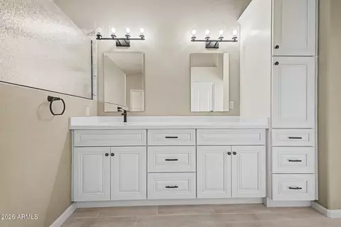 Bath - 1043 W Iris Dr, Gilbert, AZ 85233 photo 2 of 3