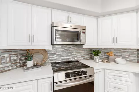 Kitchen - 3611 E Windmere Dr, Phoenix, AZ 85048 photo 1 of 1