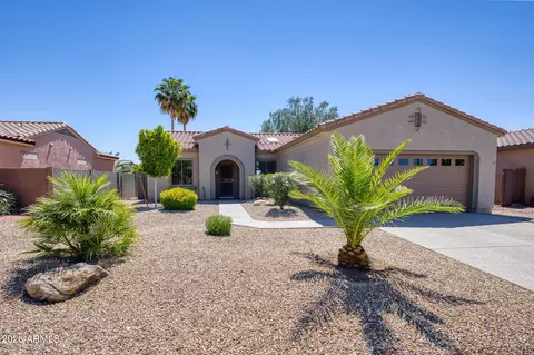 18973 N Aztec Point Dr, Surprise, AZ 85387