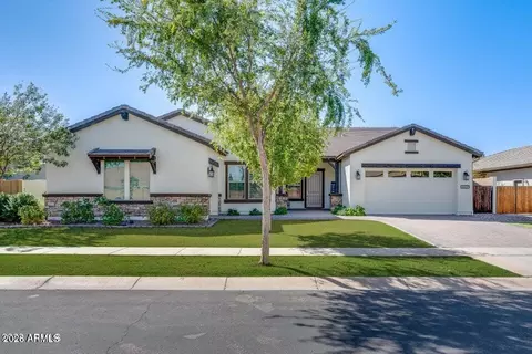 Exterior - 3107 E Silo Dr, Gilbert, AZ 85296 photo 2 of 4
