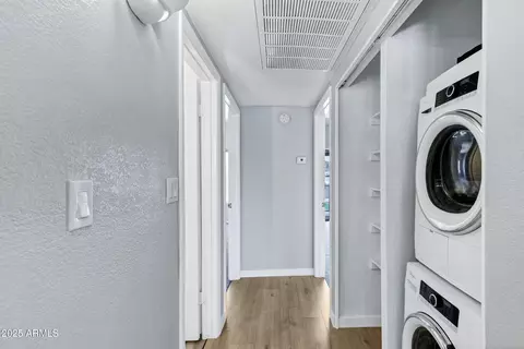 Entry Way - 1017 E Maryland Ave #236, Phoenix, AZ 85014 photo 1 of 1
