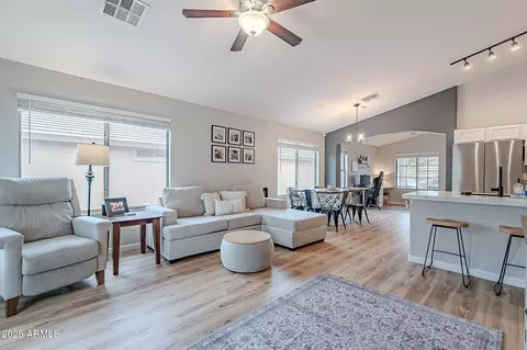 2574 W Sawtooth Way, San Tan Valley, AZ 85142