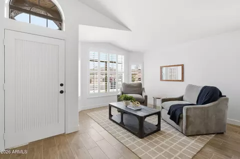 2435 E Patrick Ln, Phoenix, AZ 85024 photo 6