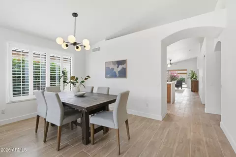 2435 E Patrick Ln, Phoenix, AZ 85024 photo 8