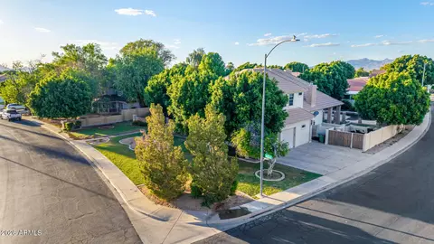 View/Area - 2266 E Mallory Cir, Mesa, AZ 85213 photo 4 of 6