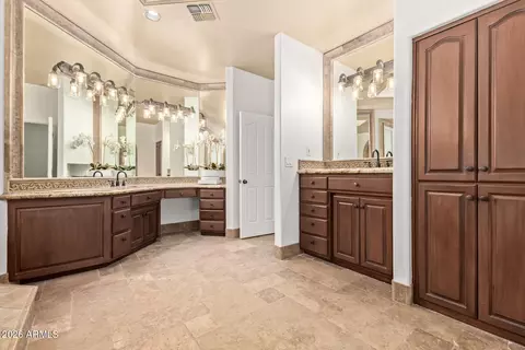 Bath - 2266 E Mallory Cir, Mesa, AZ 85213 photo 2 of 13