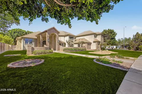 2266 E Mallory Cir, Mesa, AZ 85213