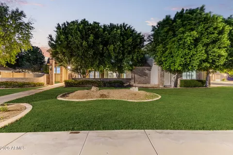 2266 E Mallory Cir, Mesa, AZ 85213
