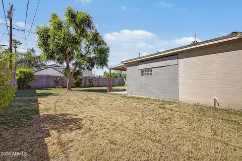Exterior - 3907 E Mulberry Dr, Phoenix, AZ 85018 photo 2 of 11