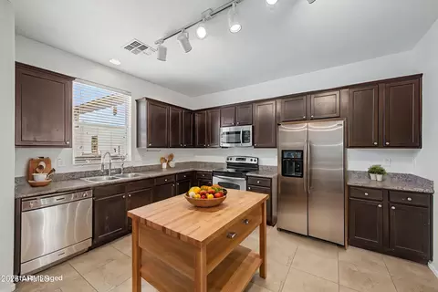 Kitchen - 4131 E Oakland St, Gilbert, AZ 85295 photo 1 of 2