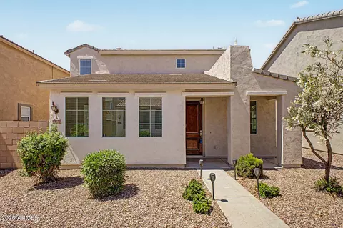 Exterior - 4131 E Oakland St, Gilbert, AZ 85295 photo 2 of 7