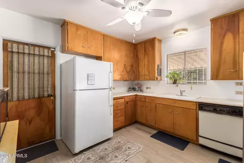Kitchen - 5337 W Thomas Rd, Phoenix, AZ 85031 photo 1 of 4