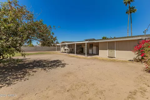 Exterior - 5337 W Thomas Rd, Phoenix, AZ 85031 photo 4 of 7